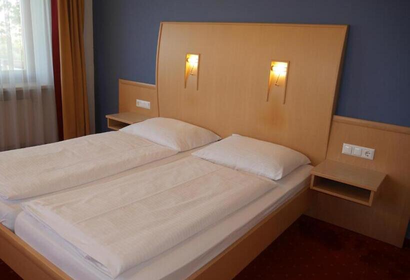 ホテル Garni Höchschmied