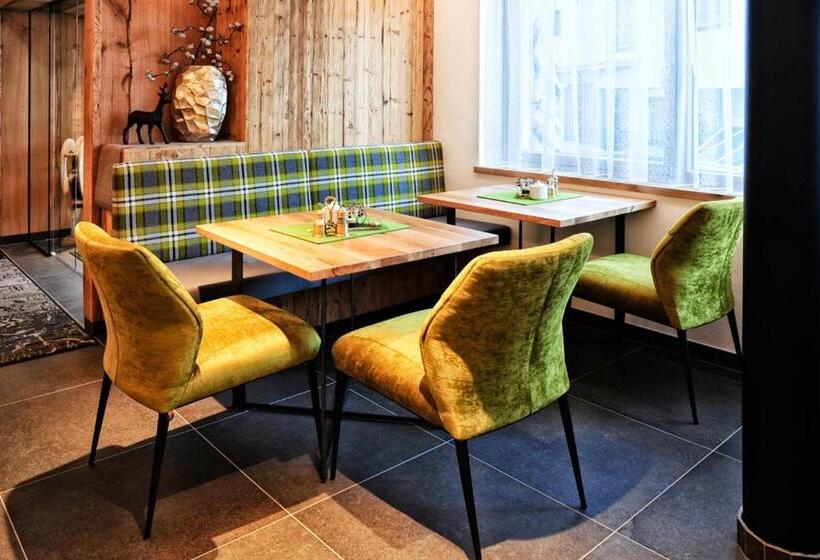 هتل Garni Stefanie