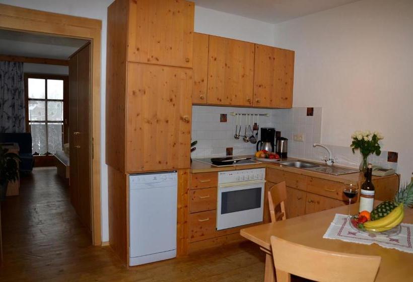 호텔 Sonnenhof   Apartments & Zimmer
