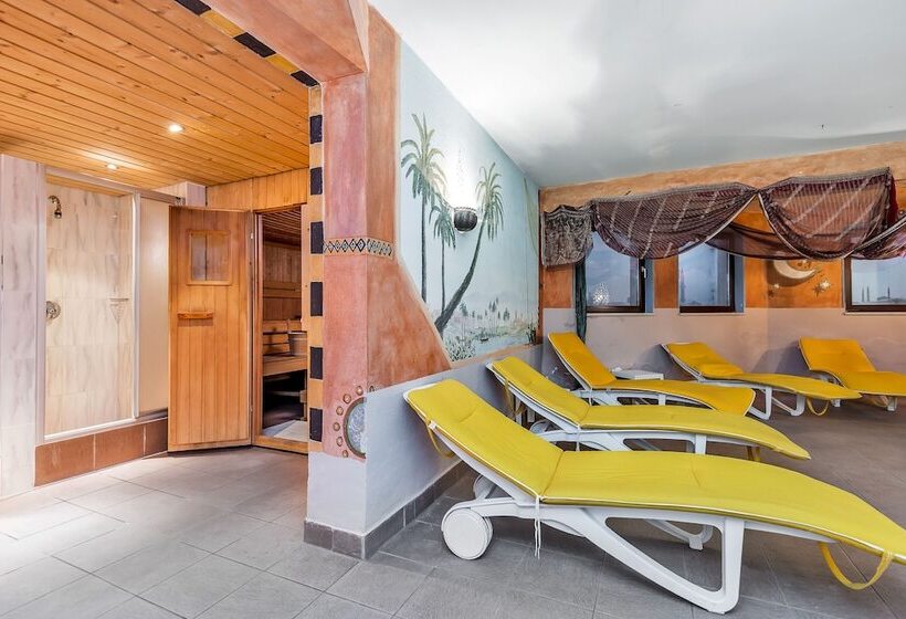 هتل Sylvia By Skinetworks