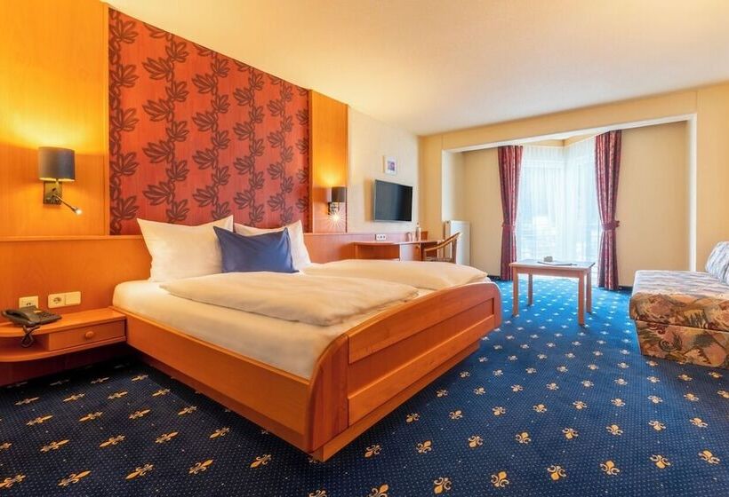 هتل Tia Monte Nauders