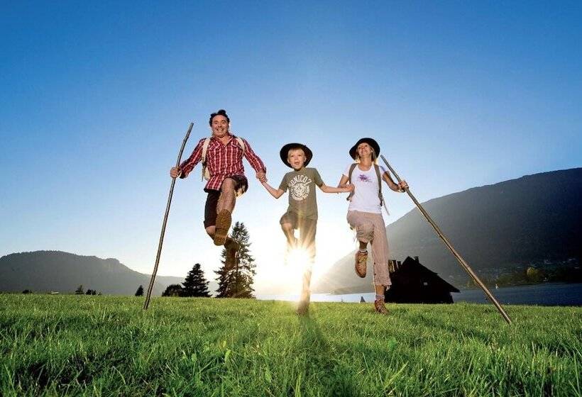 Schi  Und Wanderhotel Berghof