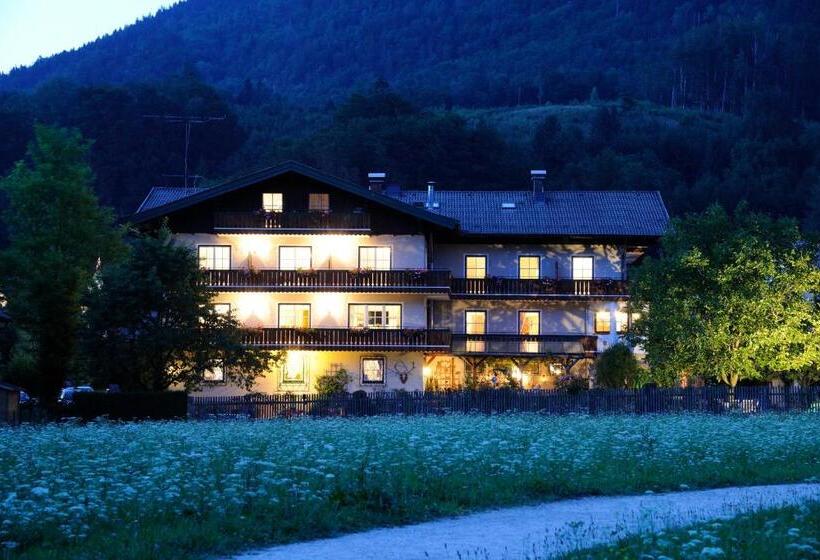 مبيت وإفطار Frühstückspension Huber