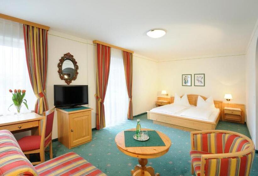 مبيت وإفطار Frühstückspension Huber