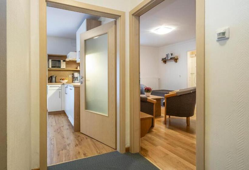 Bed and Breakfast Pension Falkensteiner