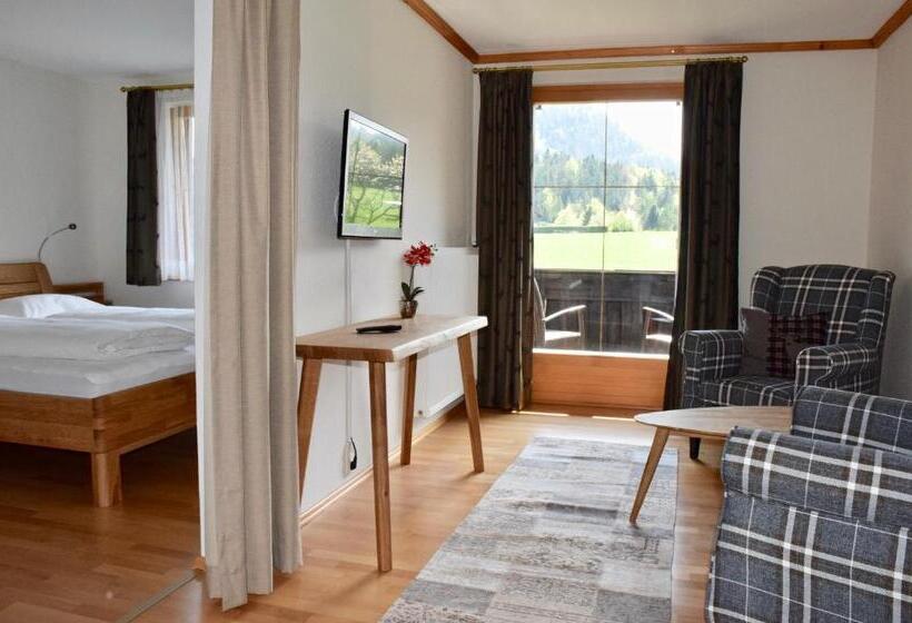 مبيت وإفطار Pension Hohenau