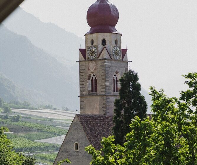 Отель Das Stachelburg