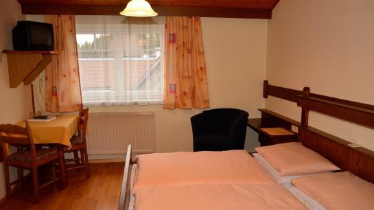 住宿加早餐  Gasthof Pension Kirchenwirt