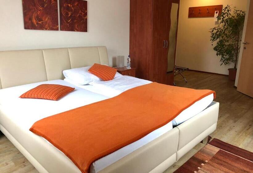 Отель Gösser Bachgasslhof    Bed And Breakfast    Apartments