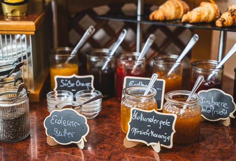 هتل Kärntnerhof Velden By S4y