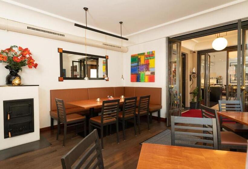 هتل Liebeteggerklagenfurt