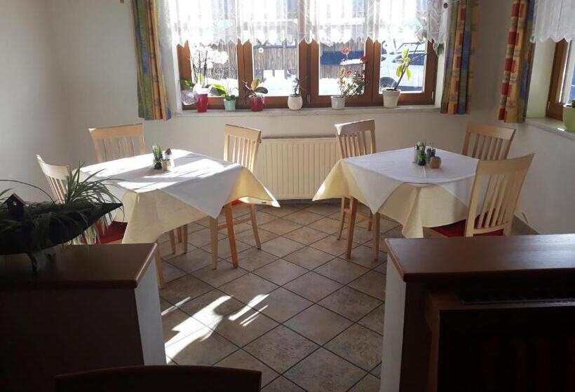 بنسيون Untergasser