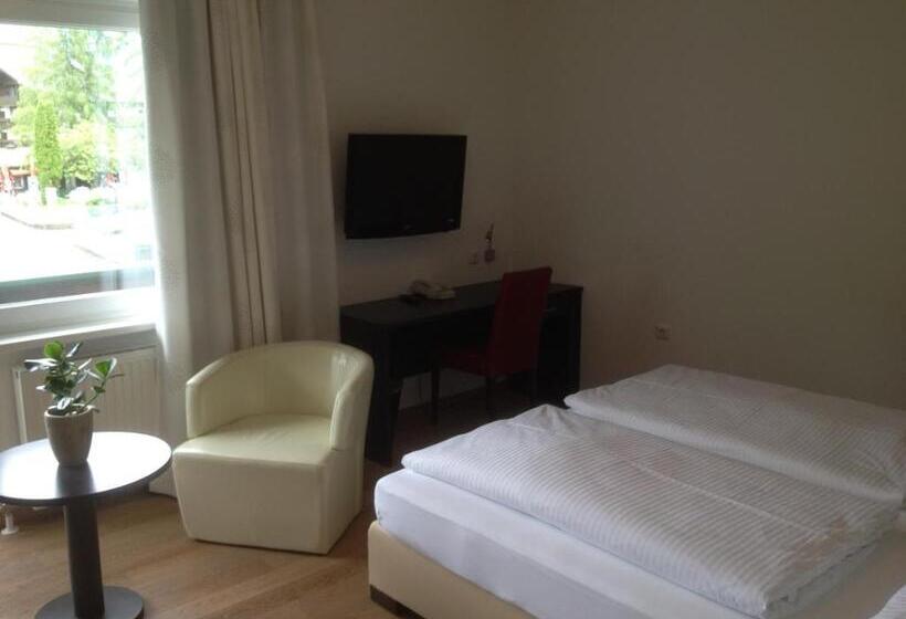 Seehotel Lilly
