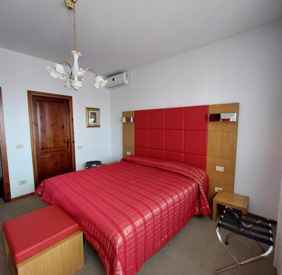 בית מלון כפרי Albergo Alla Pineta
