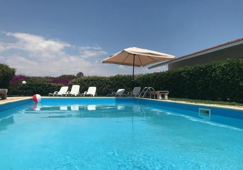 酒店 Kaukana Inn
