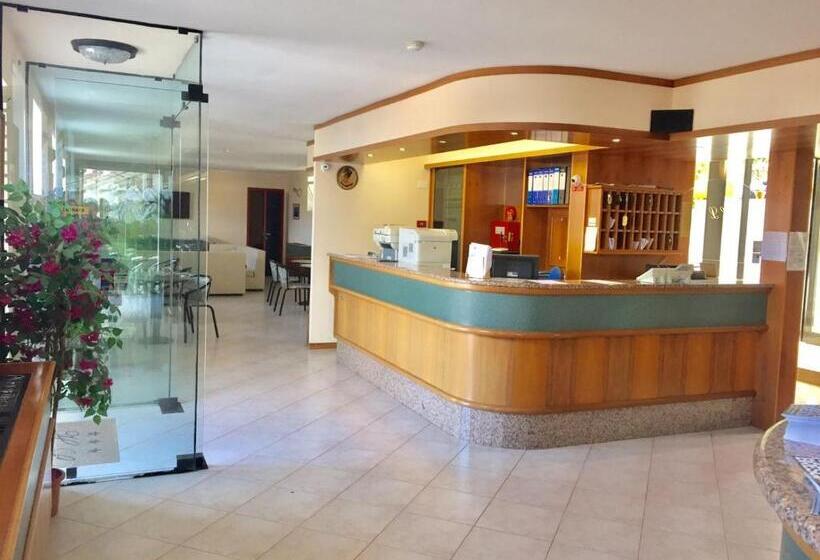 בית מלון כפרי Lido