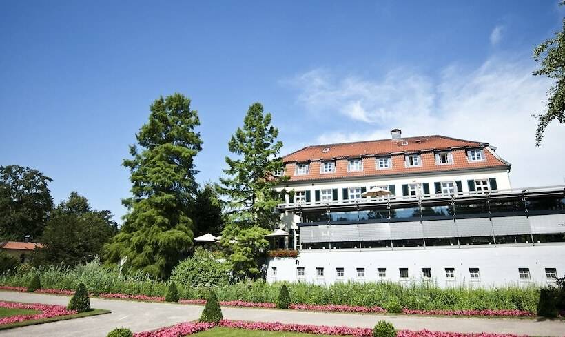 هتل Schloss Berge