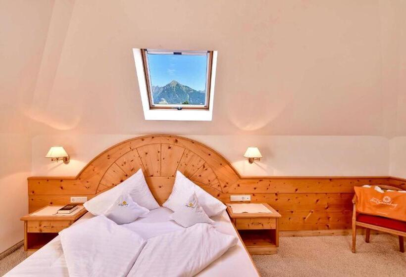 هتل Sonnenburg