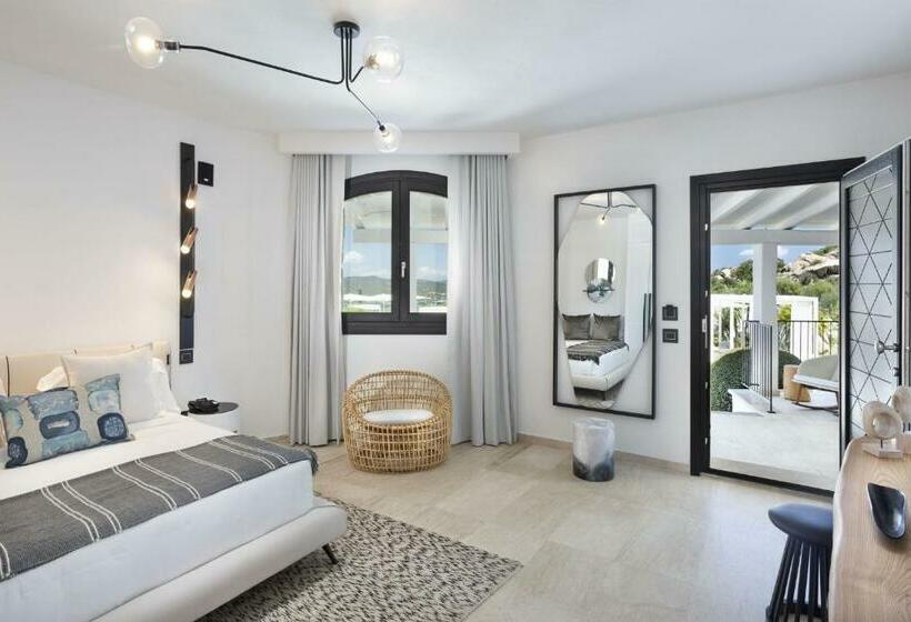 בית מלון כפרי Sulia House Porto Rotondo, Curio Collection By Hilton