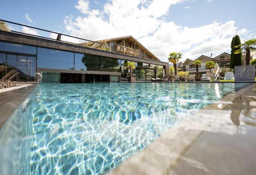 فندق Weinegg Wellviva Resort