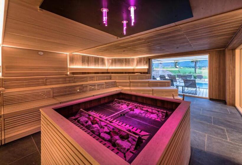 فندق Weinegg Wellviva Resort
