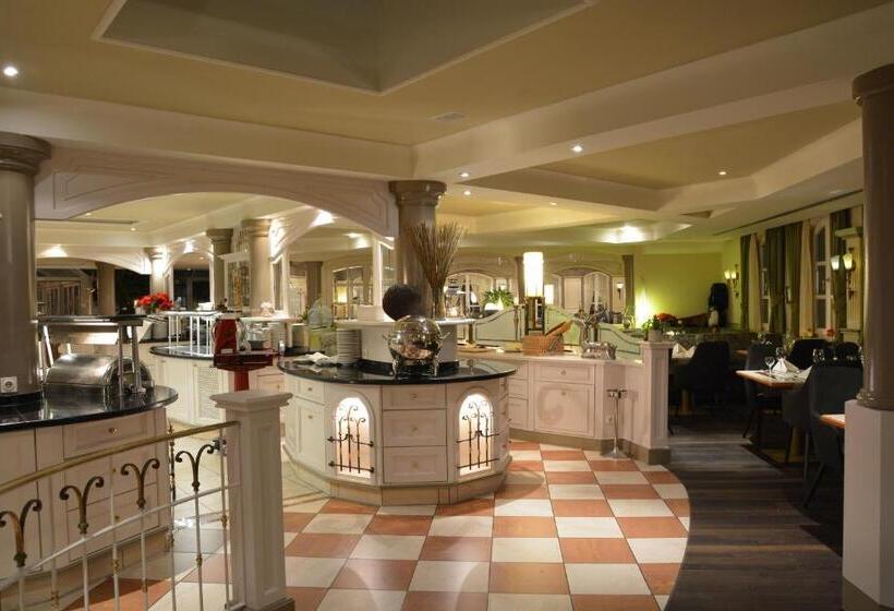 ホテル Angerhof Sport  U. Wellness