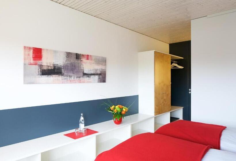 Отель Bed & Breakfast Rotes Haus