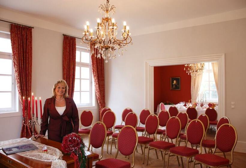 호텔 Jagdschloss Mönchbruch