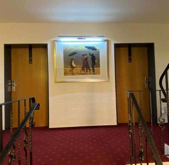 فندق Pension Berghaus Sieben