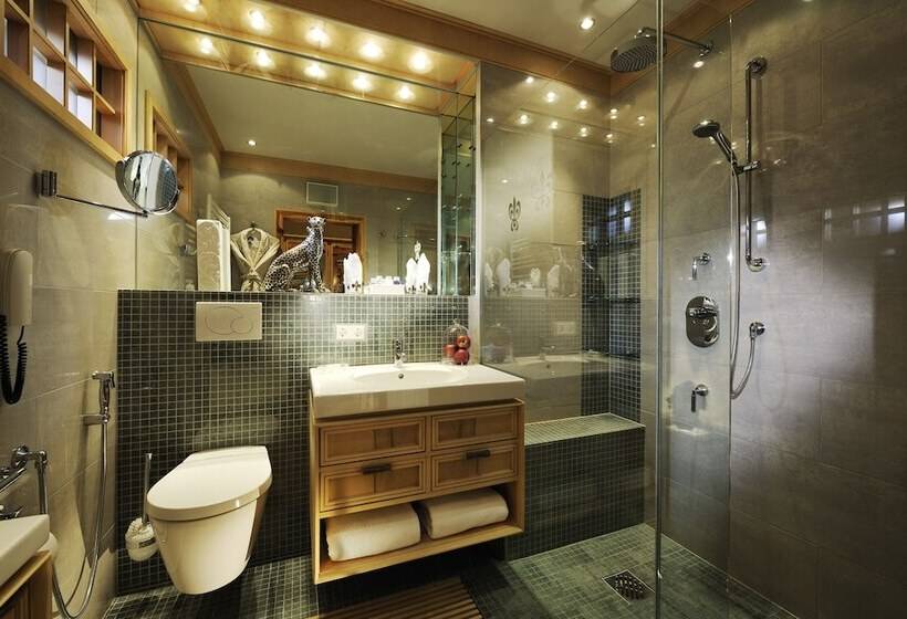 فندق Relais & Châteaux Jagdhof Glashütte