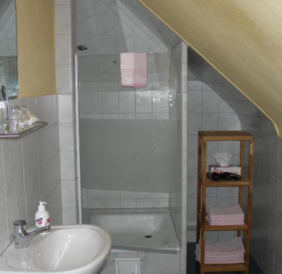 مبيت وإفطار Pension Villa Gisela
