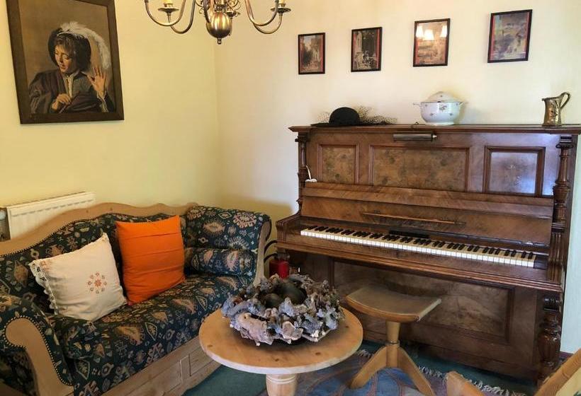 فندق Garni Tonburg