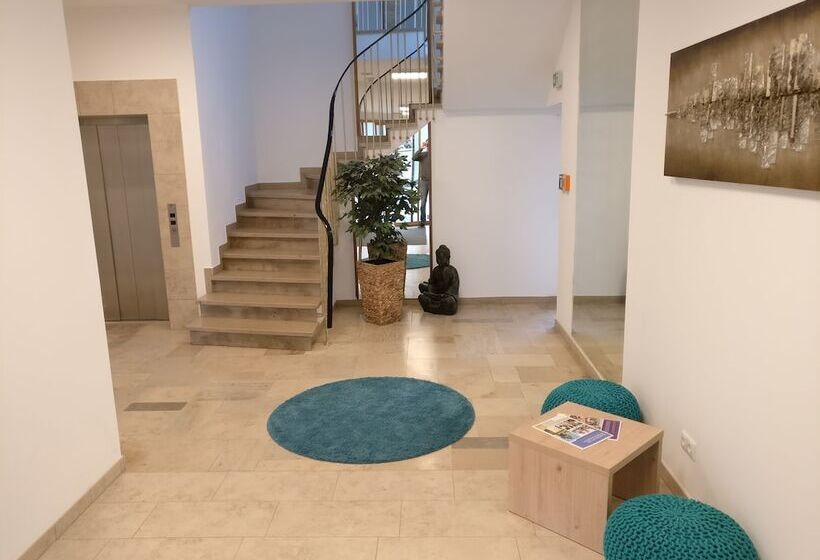 בית מלון כפרי Stadtvilla Central