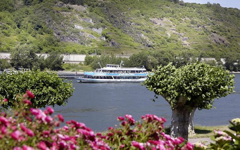 Villa Am Rhein