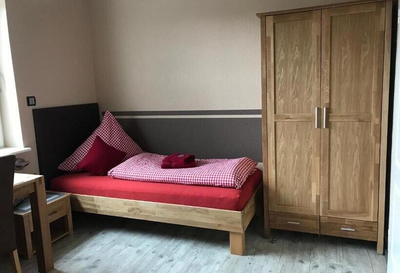 Bed & Breakfast In Legden