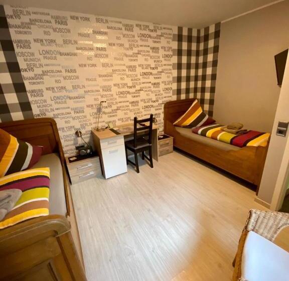 Bed & Breakfast In Legden