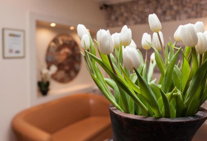 هتل Angerland Garni