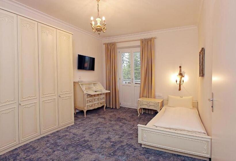 בית מלון כפרי Rex