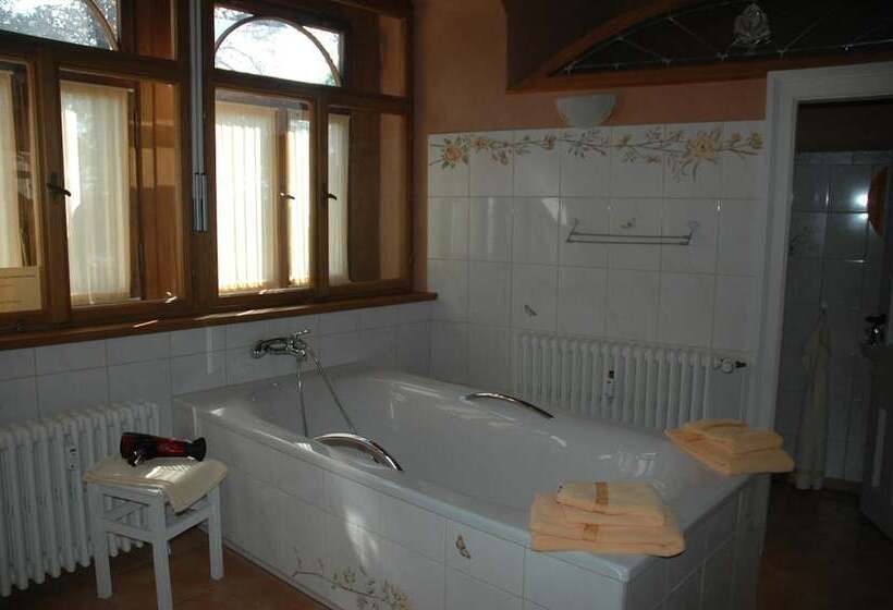 호텔 Schloss Herberge Hohenerxleben