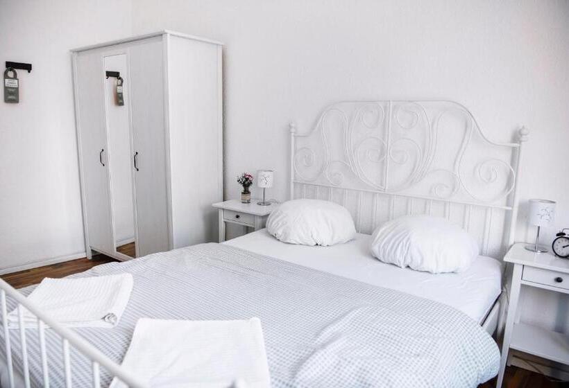 مبيت وإفطار Pension Bertha