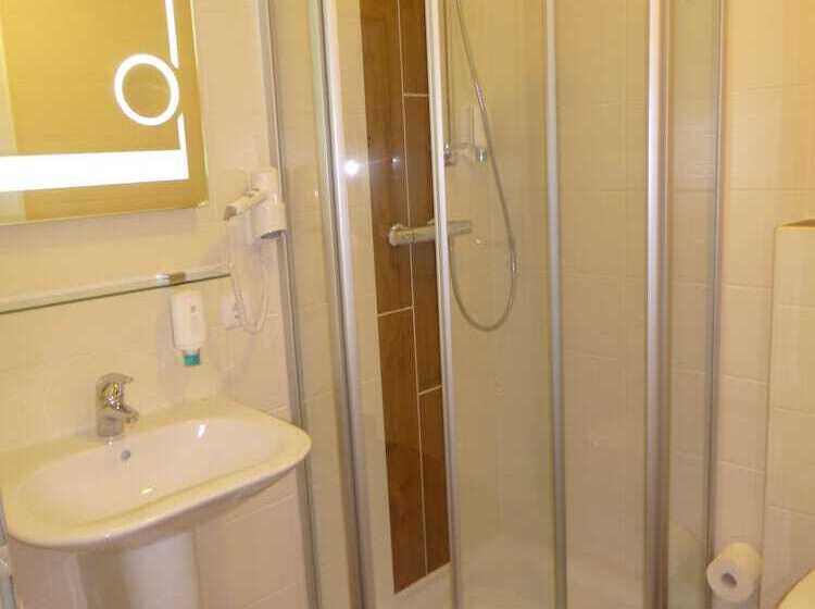 هتل Landgasthof Zum Grünen Walde