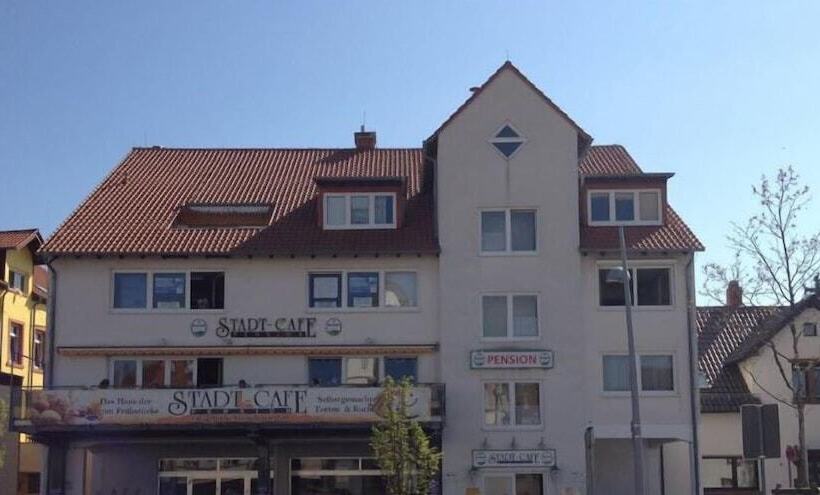 ベッドアンドブレックファースト Stadtcafé Pension