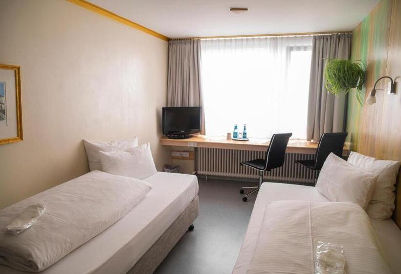 Abalon Hotel Ideal