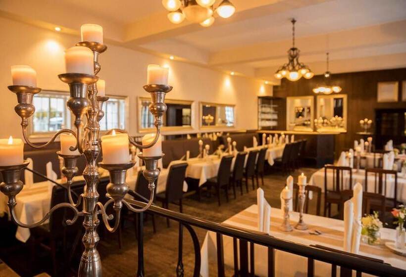 ホテル Brauerei   Ausschank Zur Krone