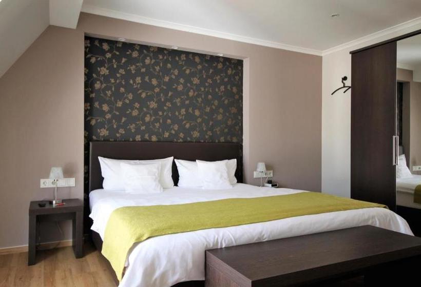 ホテル Feriendomizil Am Lindenplatz