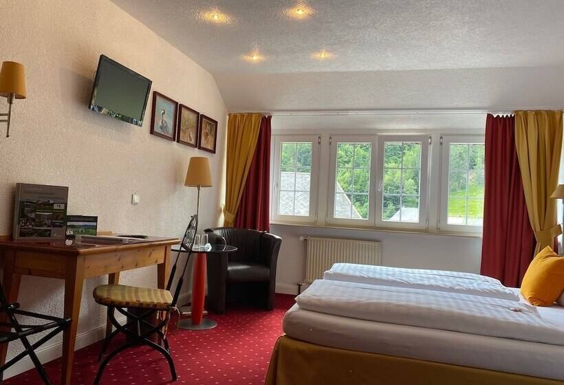 Отель Hirschen Menzenschwand