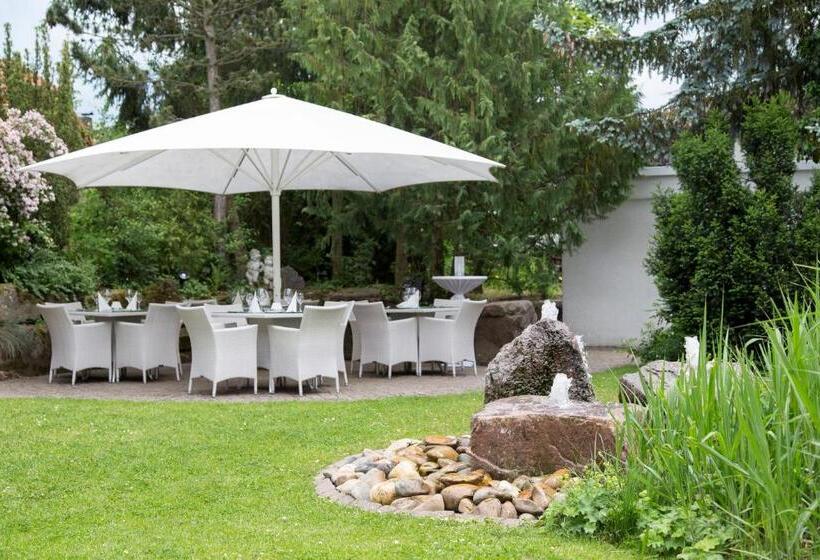 Отель Restaurant Arneggers Adler