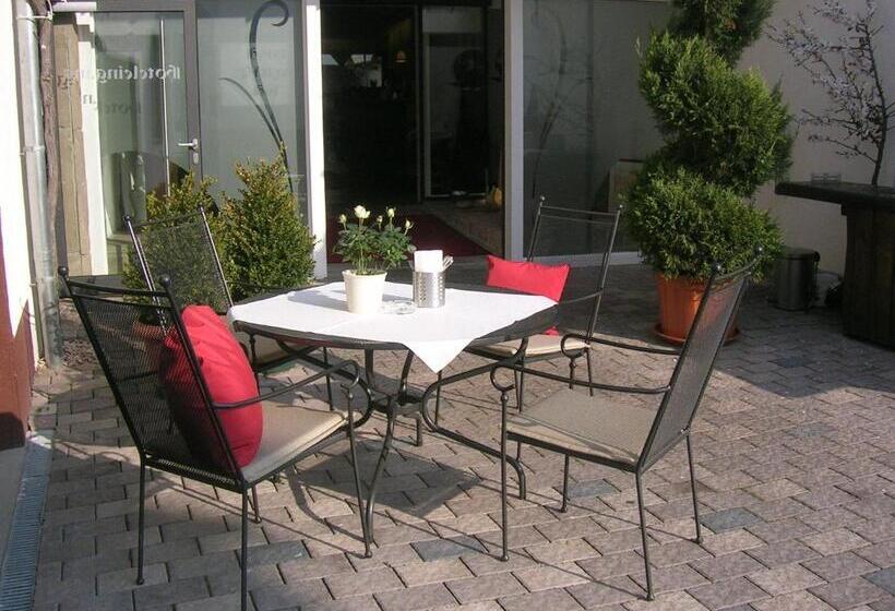 호텔 Restaurant Pfälzer Hof