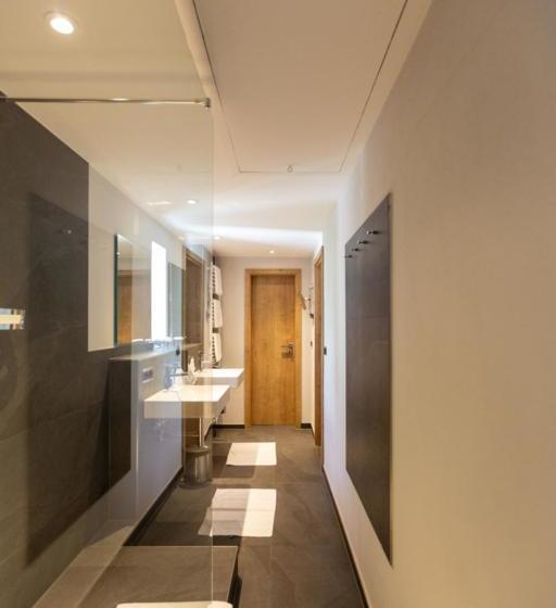 ホテル Sonne  Offenburg