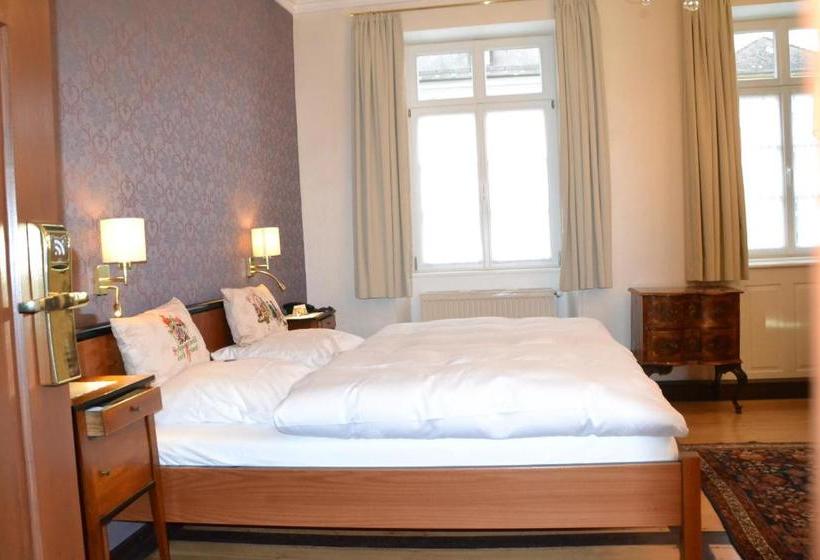 ホテル Sonne  Offenburg